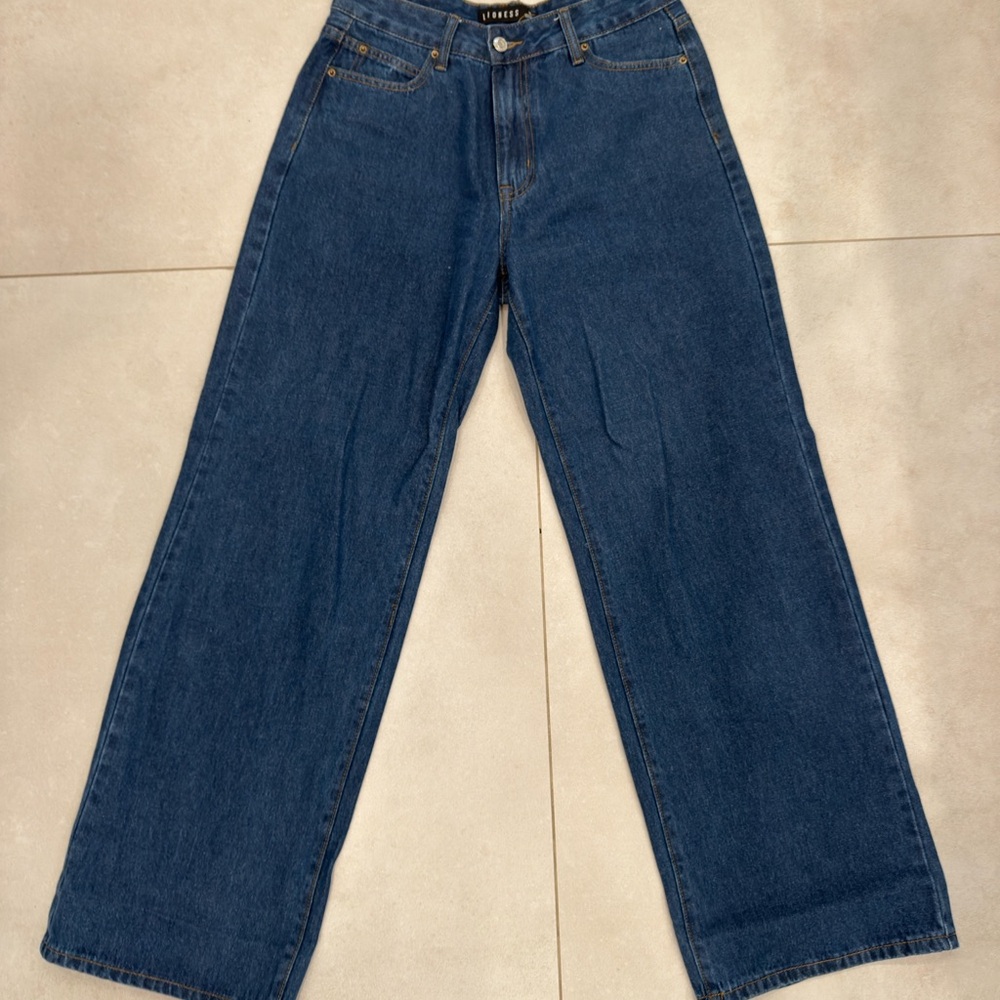 Lioness Blue Relaxed Jeans Timeless Style